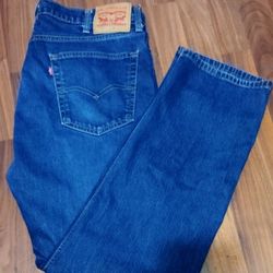 Levi 505 Blue Jeans, Waist=40" Inseam=32", Zipper fly, soft cotton blend 