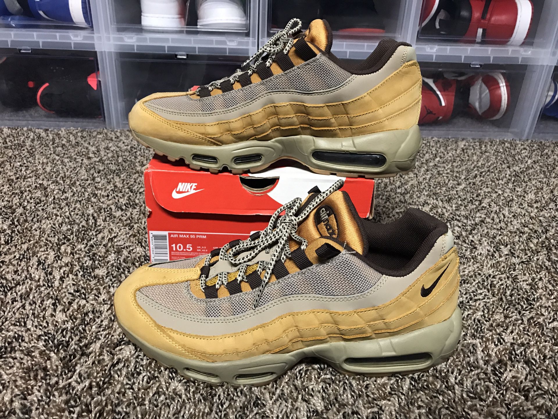 Air Max 95 Premium Wheat Size 10.5 Excellent Condition Used