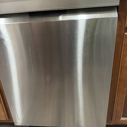 LG Dishwasher with QuadWash Pro, TrueSteam and Dynamic Dry Model : ldps6762s 