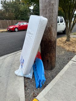 FREE TODDLER BED