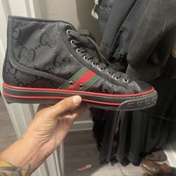 Gucci Sneakers (size 8.5) 