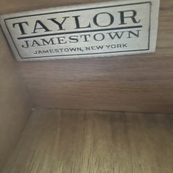 Bedroom Suite Taylor Jamestown Brand