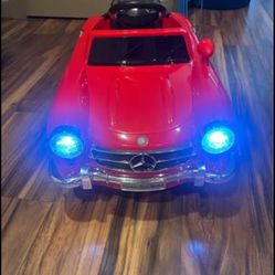 Mercedes Benz 300SL AMG Children Toddlers Ride on Car Electric Toy Red