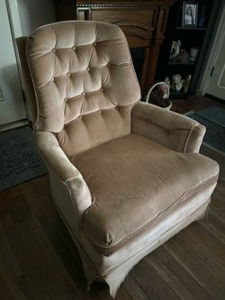 Swivel recliner
