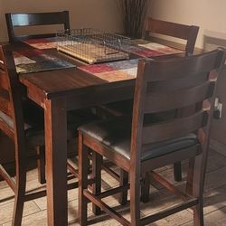 Dining Set (4 People)