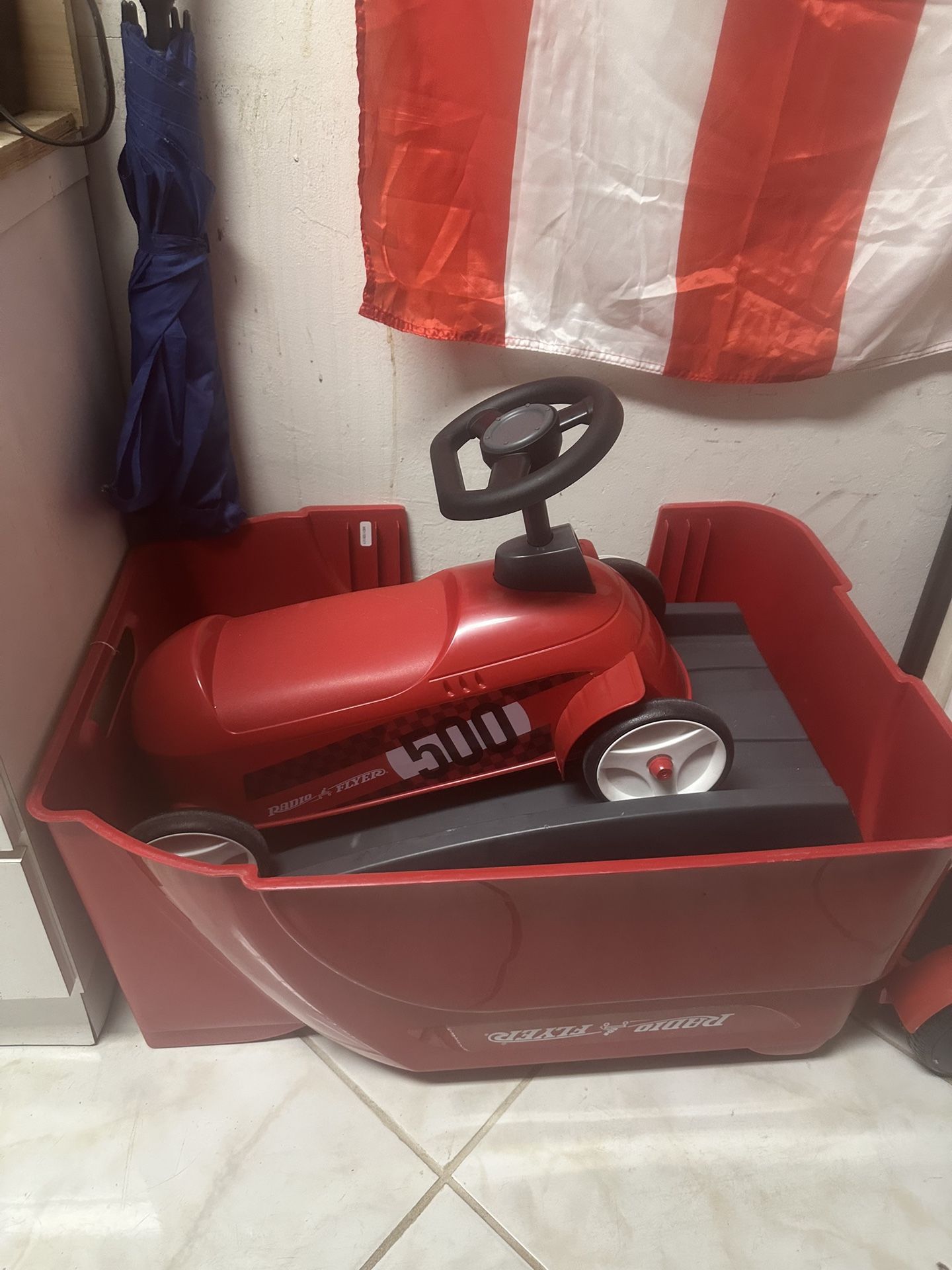 Radio Flyer 500 With Ramp Toddler Ride On Toy