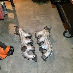 2002 Chevy Tahoe exhaust manifolds 5.3l
