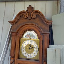 OLD GRANDFATHER CLOCK 