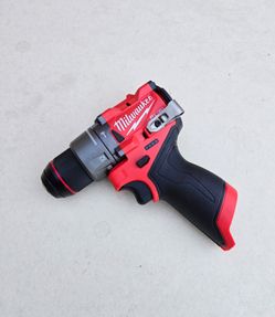 Milwaukee FUEL 12V Hammer Drill