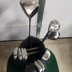 ⛳️ LEFTY - Intro-2-Golf Set-In-A-Bag 