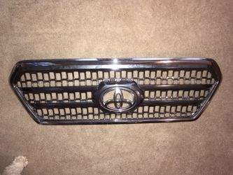 2016 Toyota Tacoma Grill