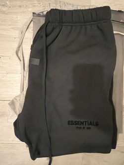 Fear of God Essentials Sweat Shorts – Stretch Limo / Black
