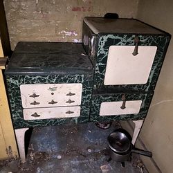 Antique 1930's  Magic Chef Stove