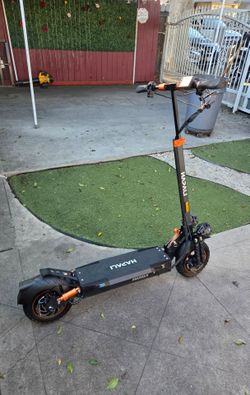 Electric scooter