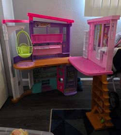 Barbie house plus accessories
