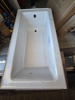 Kohler
Bellwether 60 x 32 CAST IRON. RD