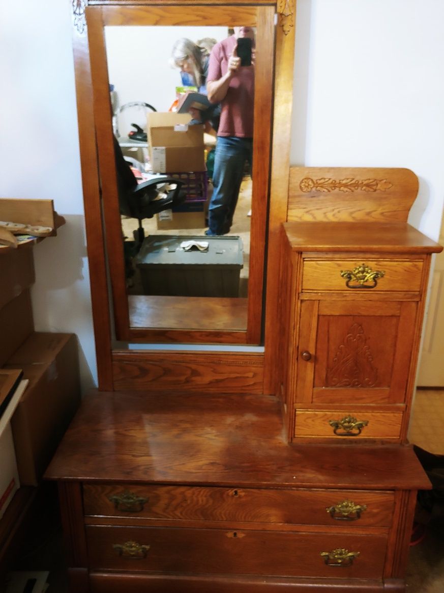 Antique gentleman s dresser