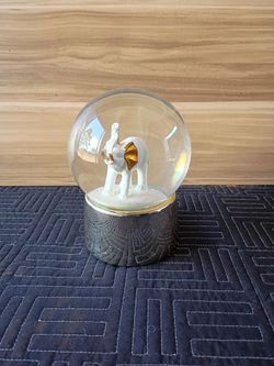 Musical Elephant Glitter snow globe