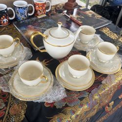 Lennox Tuxedo Tea Pot Collection