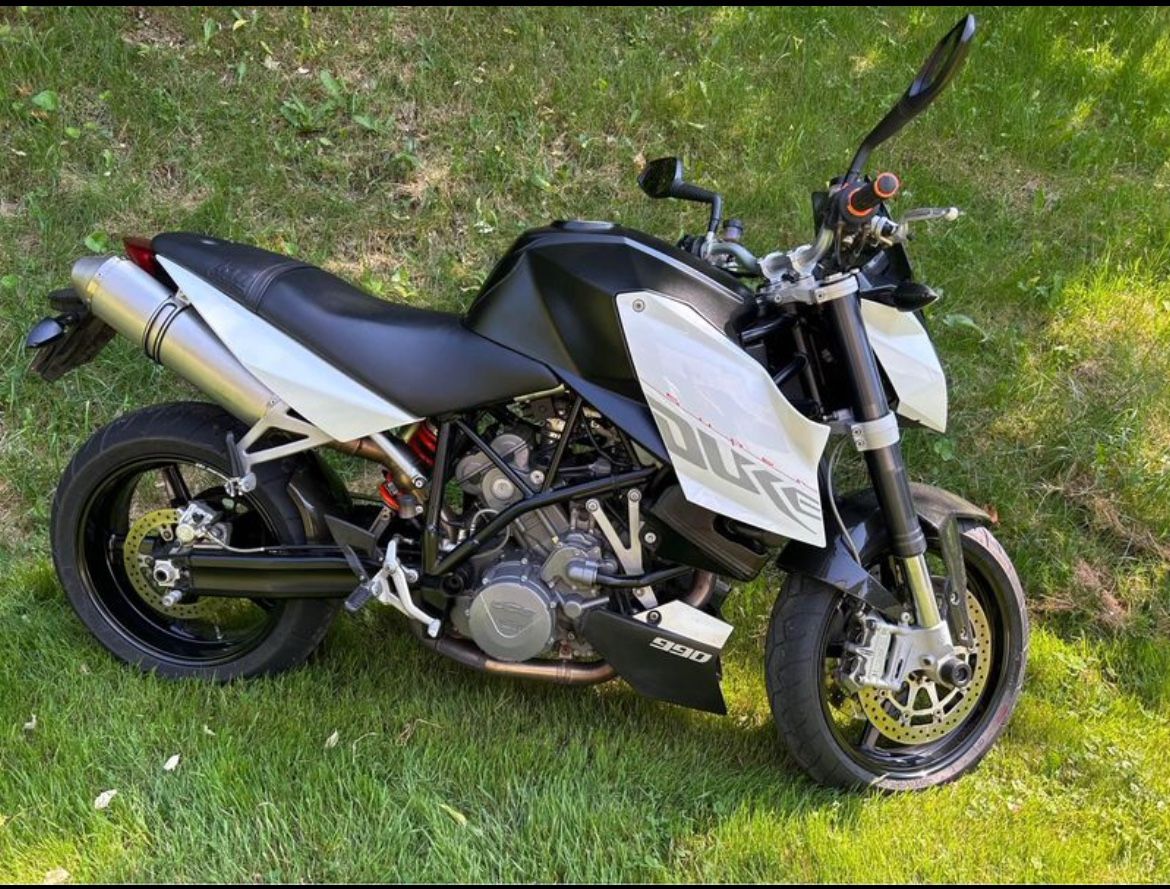 2008 SUPER DUKE KTM  990