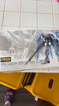 RG Wing Zero Custom EW Pearl Gloss