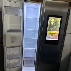 Samsung 2023 Side-by-Side Fridge – Water & Ice Working – Like New – Warranty