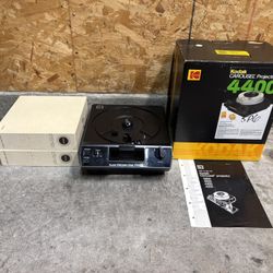 Kodak Carousel 4400 Slide Projector 