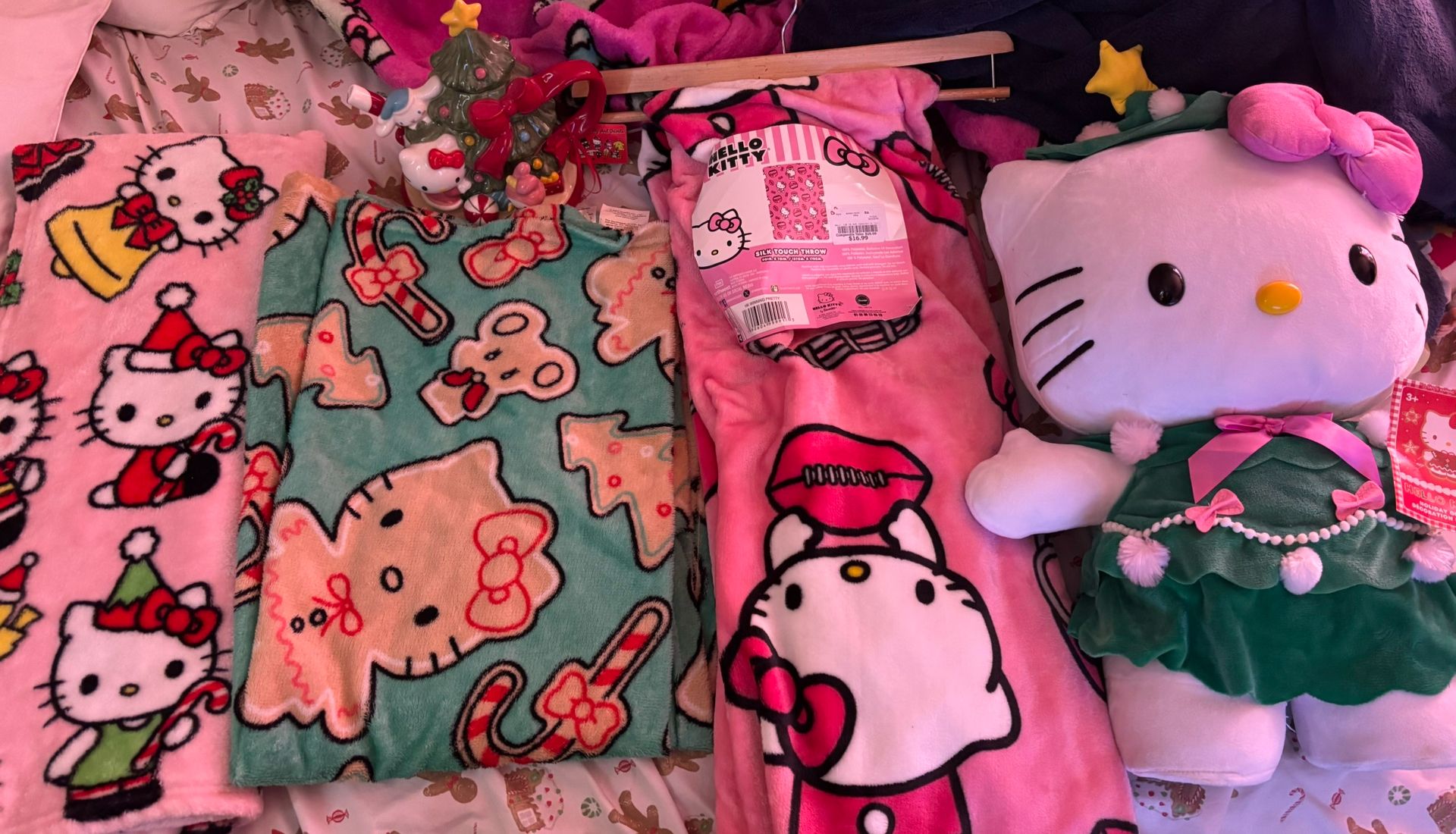 hello kitty blankets 