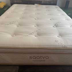 King Saatva Latex Hybrid Mattress - Like New