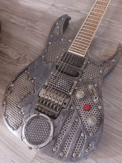 Custom Craft Guitar Super Strat