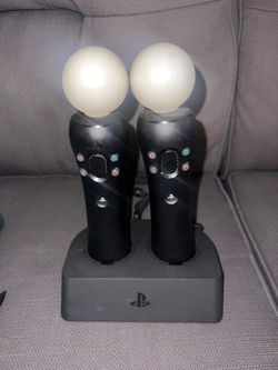 PlayStation Move Motion Controllers with Charging Dock