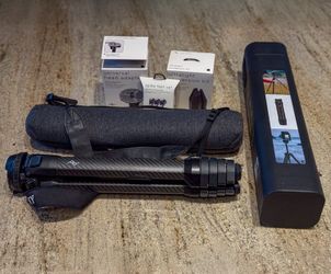 Peak Design Carbon Travel Tripod With All Accessories