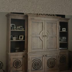 Mavatis Entertainment Center