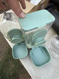 Pets Water And Food Despensers
