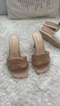 Beige heels Bottega dupe