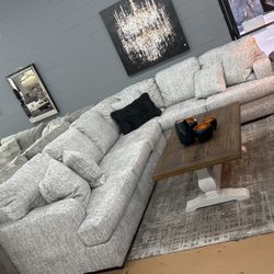 4 Piece Sectional!