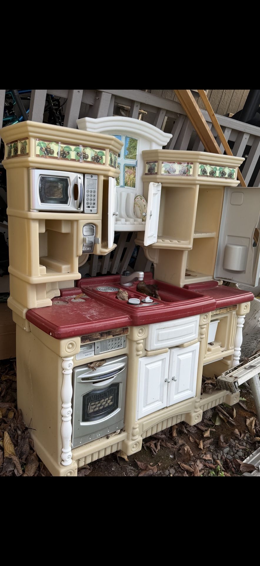 Plastic Play Kitchen