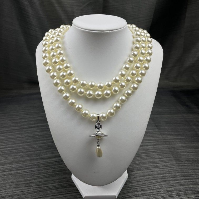 New three-layered pearl necklace