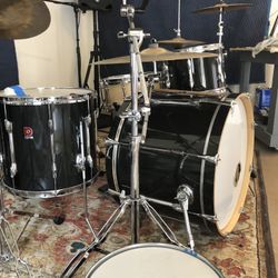 Premier Drum Set