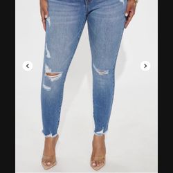 Fashion Nova Jeans 