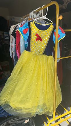 Snow White Halloween costume