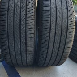 Un par de llantas usadas pirelli scorpion  ms  LS r HL 285/40/r/23 114 y m/S 