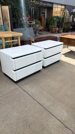 Awesome Vintage lacquer awesome drawers, nightstands