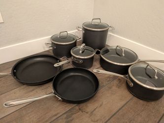 Hard-Anodized Nonstick Cookware Set