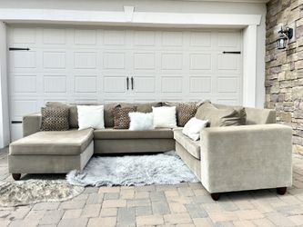 Grey Sectional U Shape Sofa 