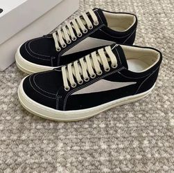 Brand new Rick Owen shoes men sizes 8,9 and 10 available 140$ HIT ME IF INTERESTED IN STOCKTON HIT ME UP IF REALLY INTERESTED