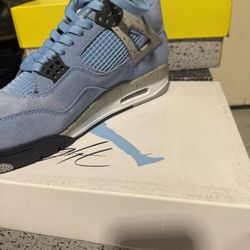Jordan 4 University Blue  $300