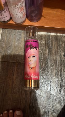 Niki Minaj Pink Friday perfume