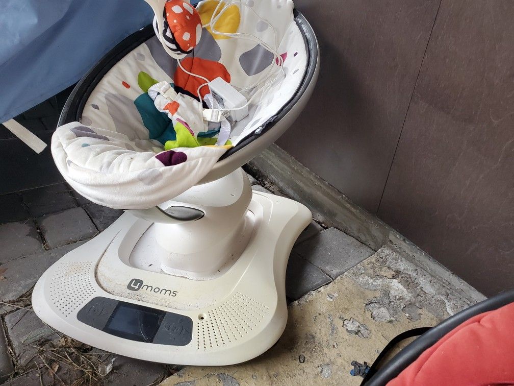 Mecedora De Bebe 4 Moms