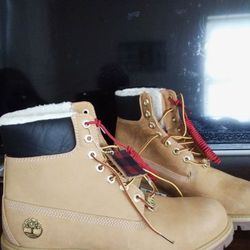 BRAND NEW TIMBERLAND BOOTS 